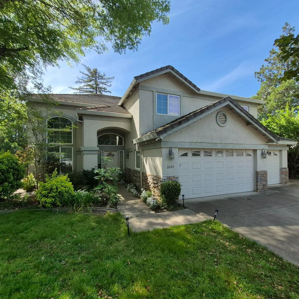 2604 Javan Lane, Carmichael