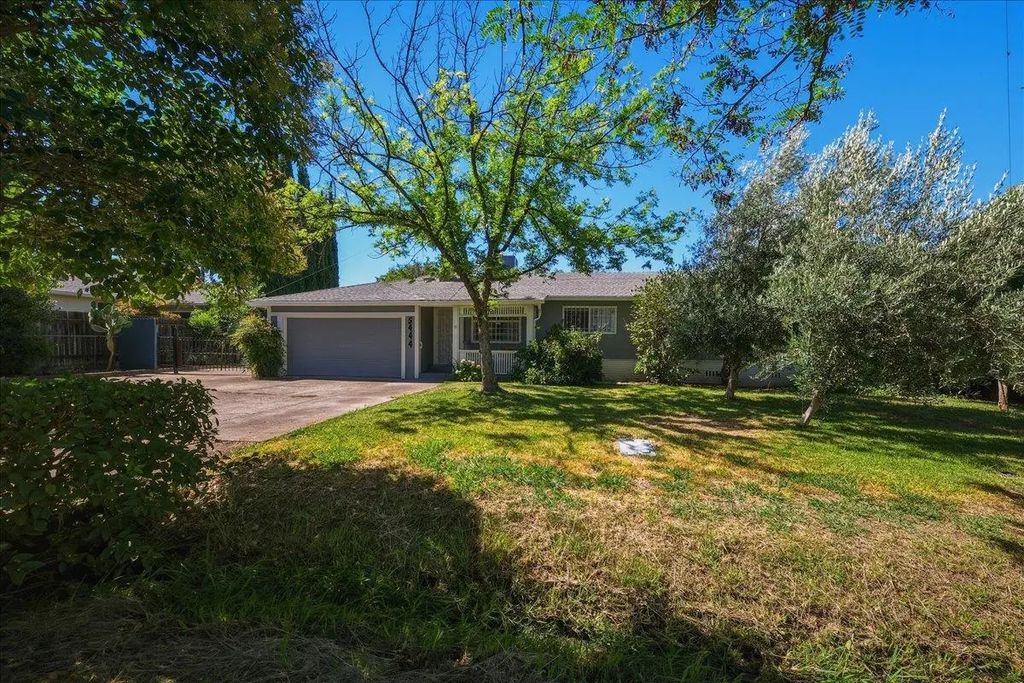 5444 North Avenue, Carmichael