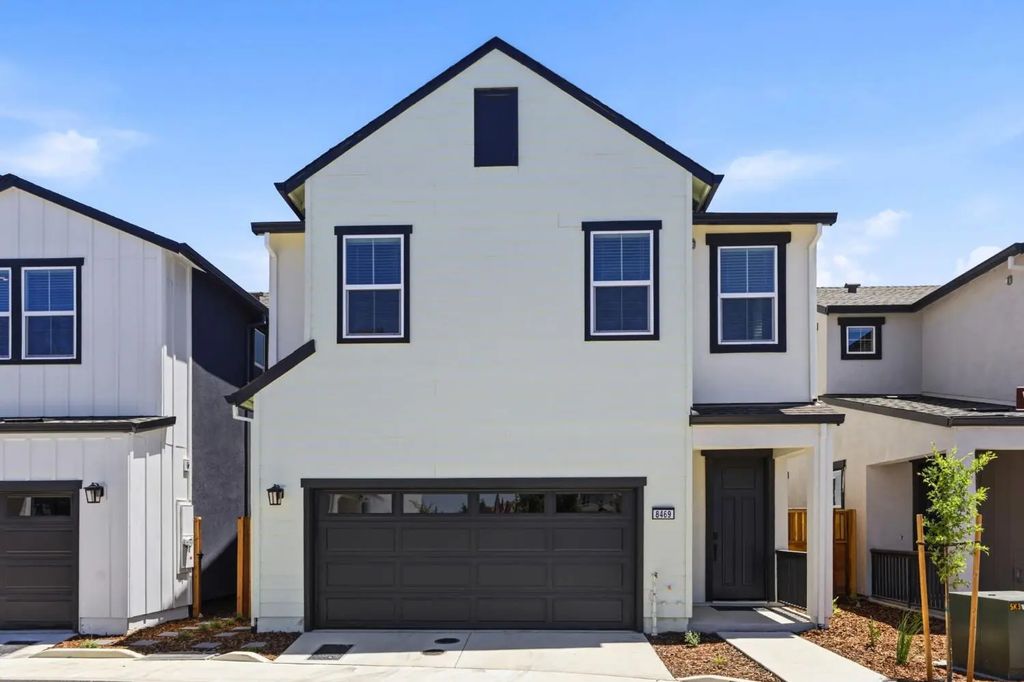 8469 Viborg Lane, Elk Grove