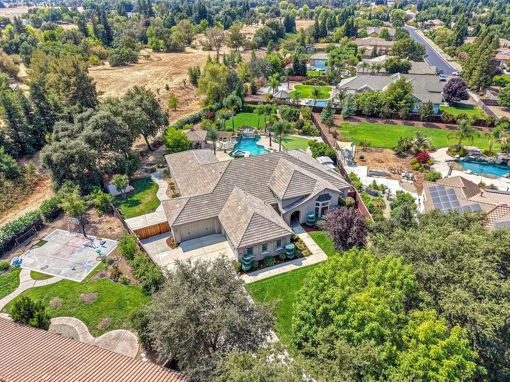 9356 Secretariat Lane, Elk Grove