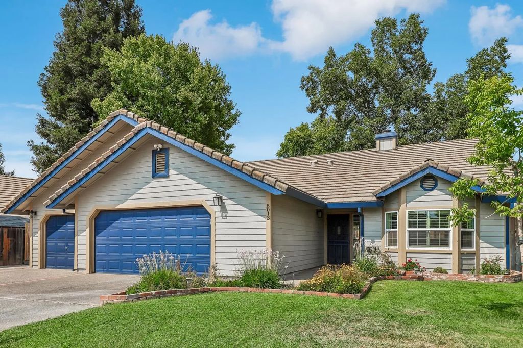 5013 Portia Court, Carmichael