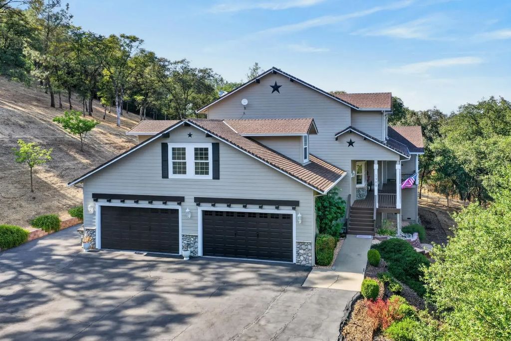 1300 Large Oak Drive, Placerville