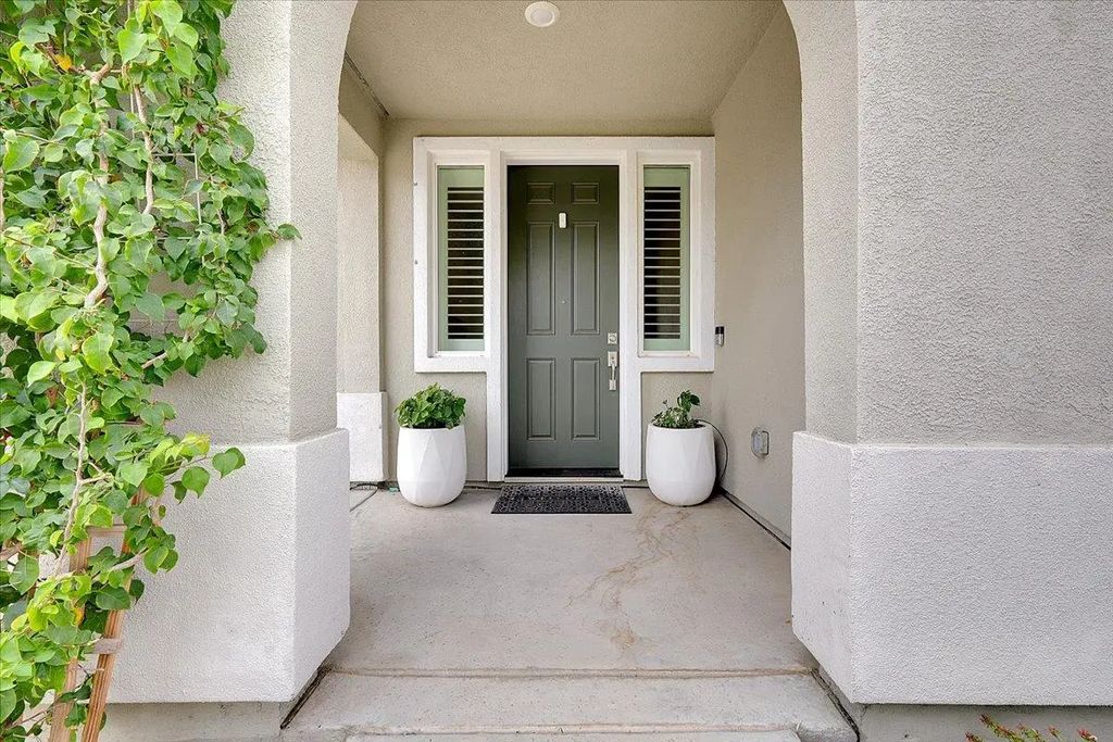 502 Cabrillo Court, Lincoln
