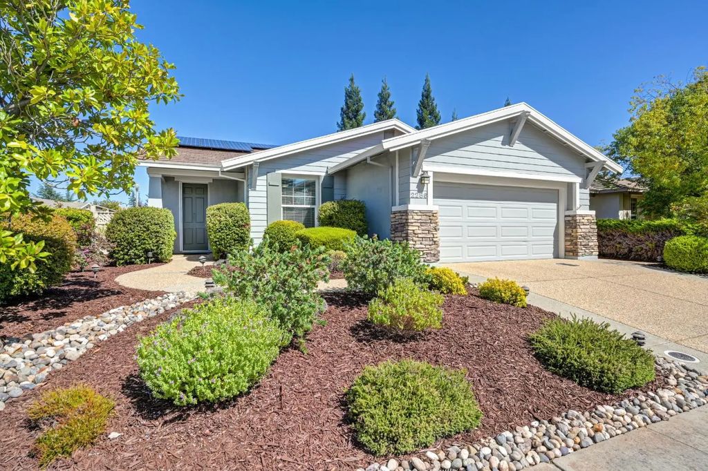 2286 Swainson Lane, Lincoln