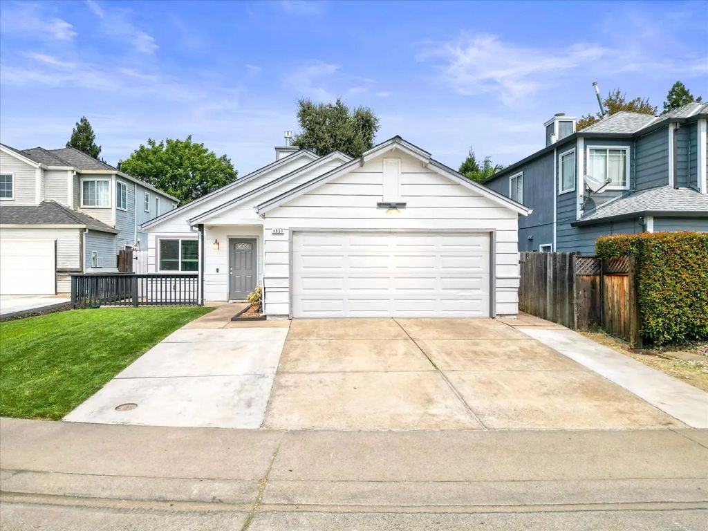 4937 Juniper Hill Place, Antelope