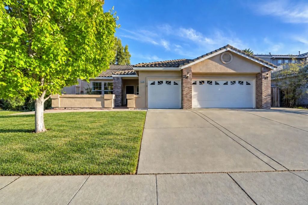 2212 Endeavor Way, Sacramento