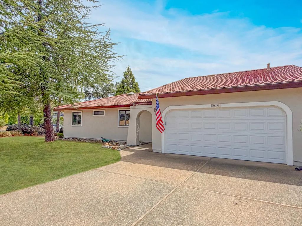23133 Lone Pine Drive, Auburn