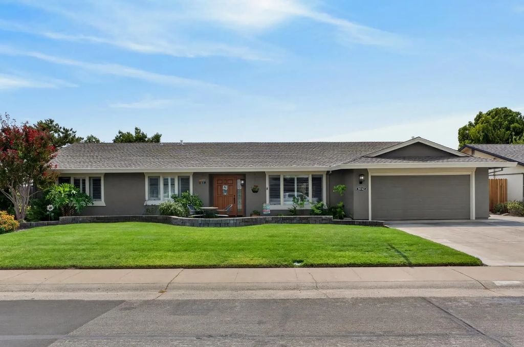 8733 Elk Ridge Way, Elk Grove