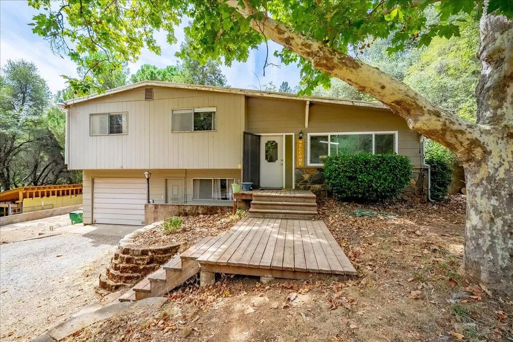 2370 Meadow Lane, Placerville