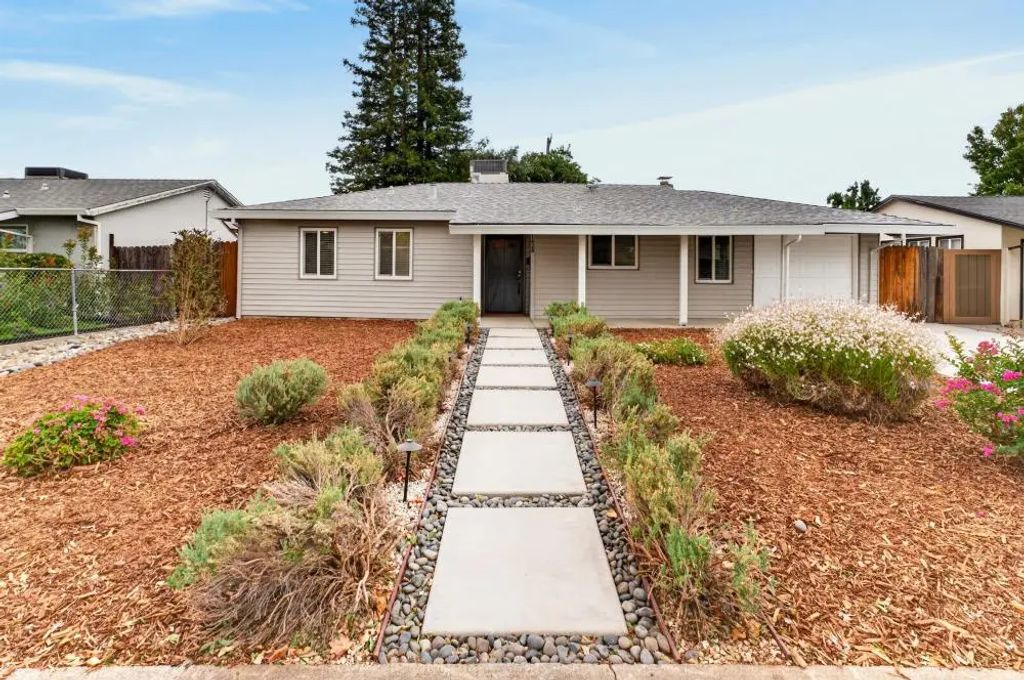 1428 Gladstone Drive, Sacramento