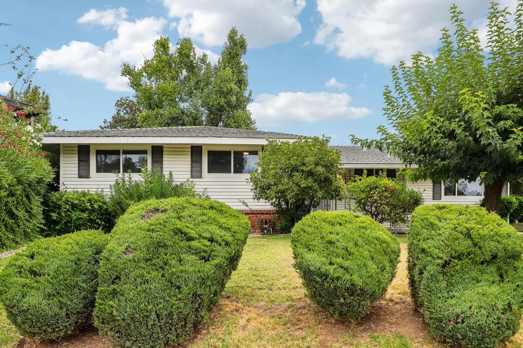 7812 Apple Valley Court, Fair Oaks