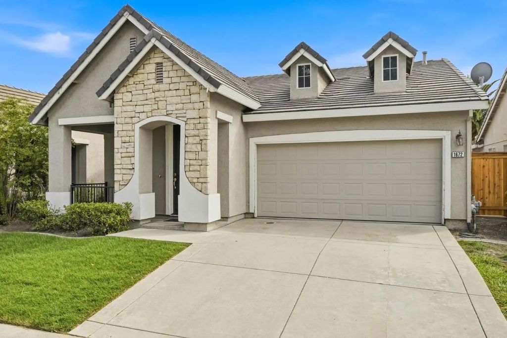 1672 Halo Avenue, Sacramento