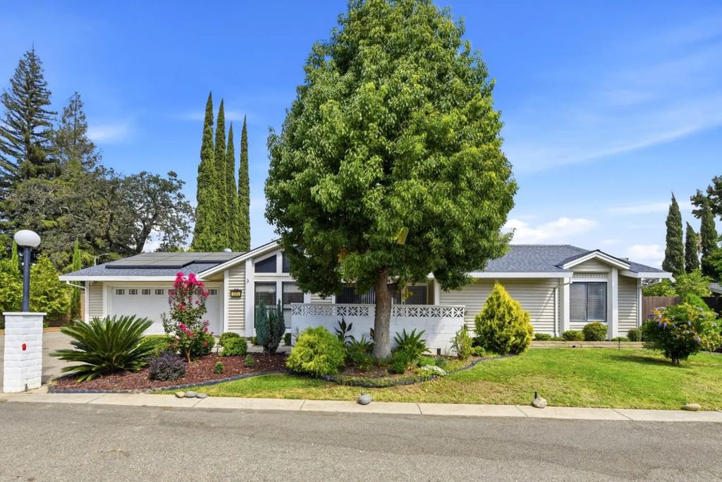 5905 Lucinda Lane, Carmichael