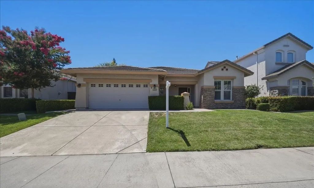 2016 San Esteban Circle, Roseville
