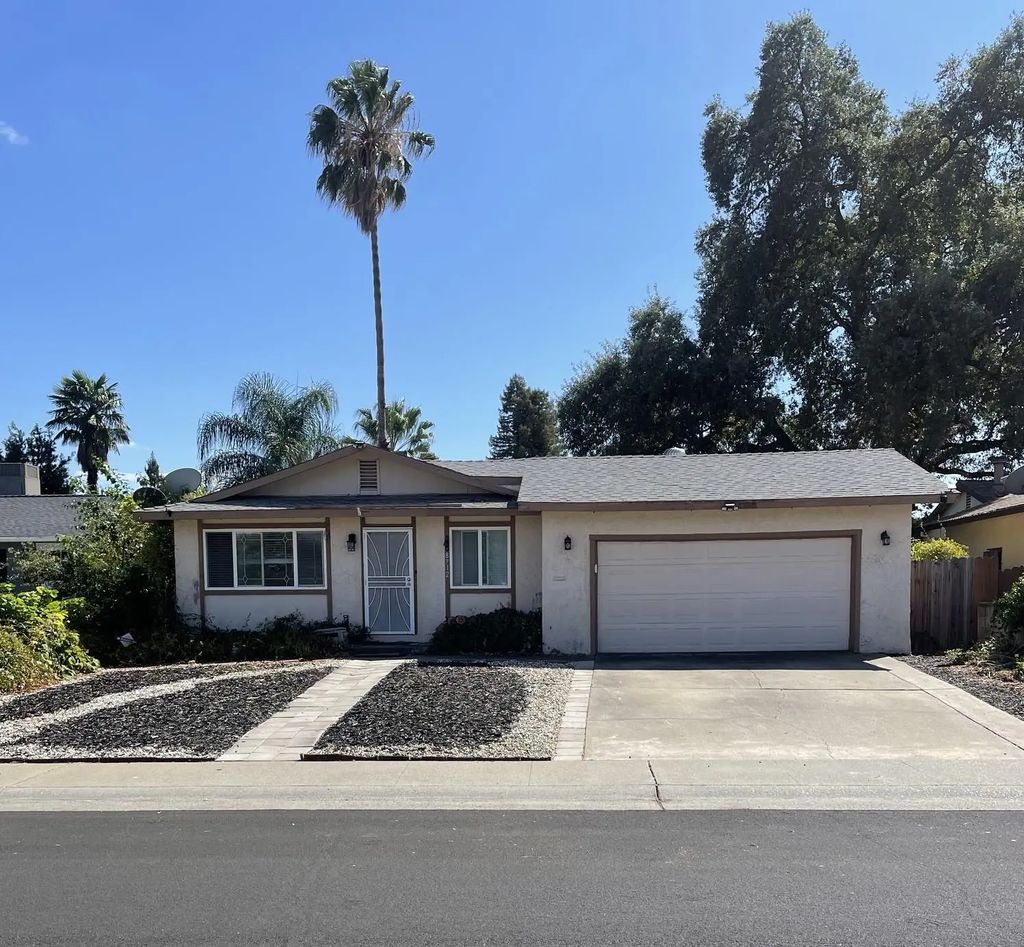 8712 Elk Way, Elk Grove