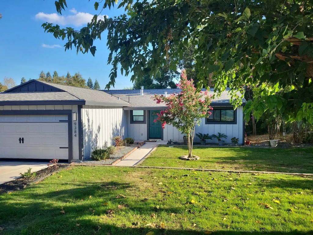 9384 Golden Gate Avenue, Orangevale