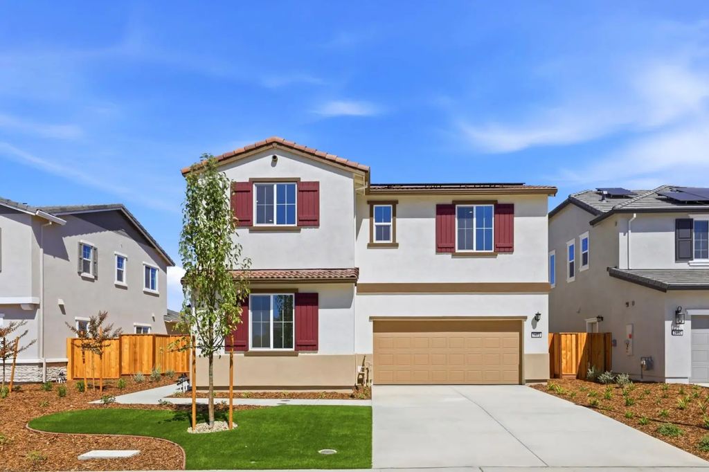 1472 Whitewater Way, Lincoln