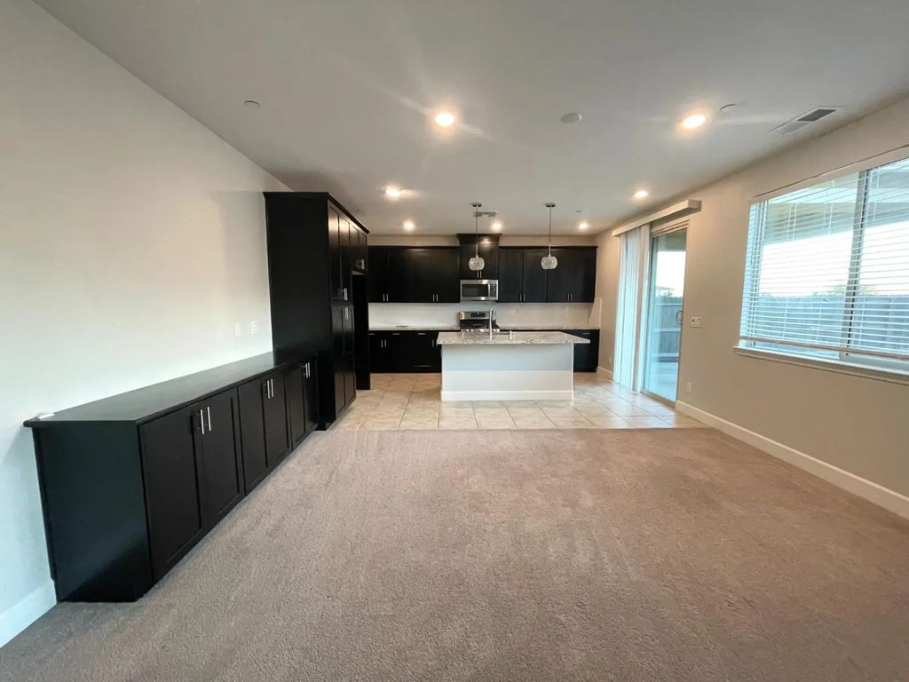 10504 Waltz Way, Elk Grove