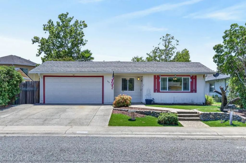1613 4th Street, Lincoln