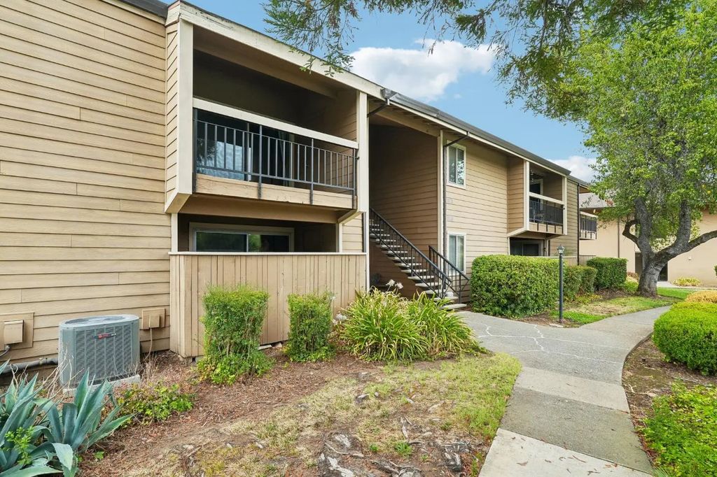 9160 Madison Avenue 68, Fair Oaks