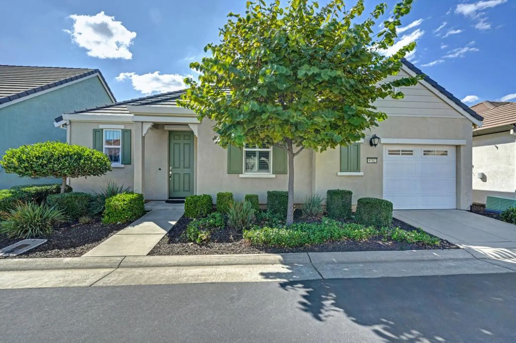 9702 Dartwell Way, Sacramento