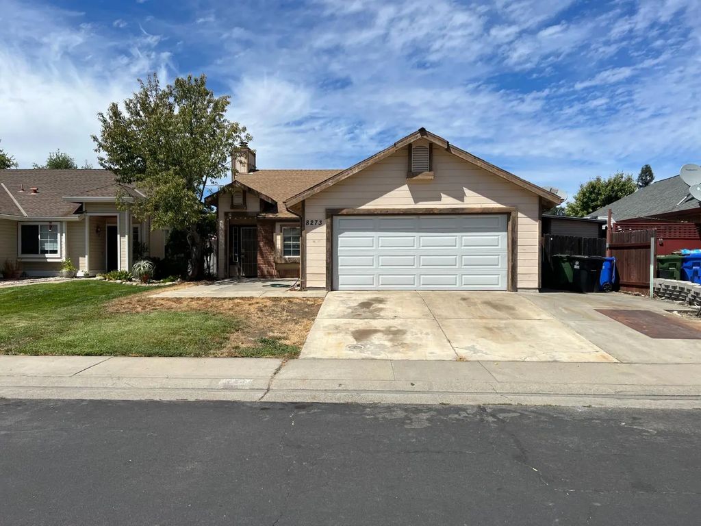 8273 Bull Mountain Circle, Elk Grove