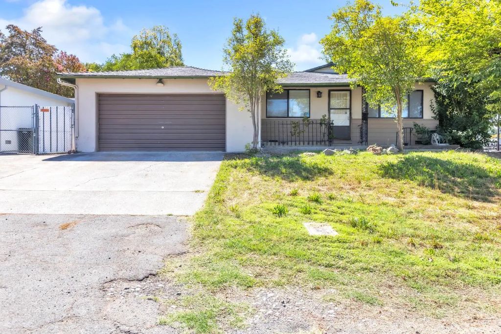 6657 Quanah Way, Orangevale