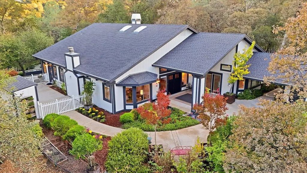 12025 Wanderer Road, Auburn