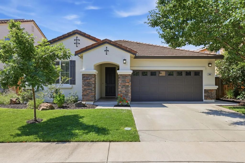 986 Ashford Lane, Lincoln