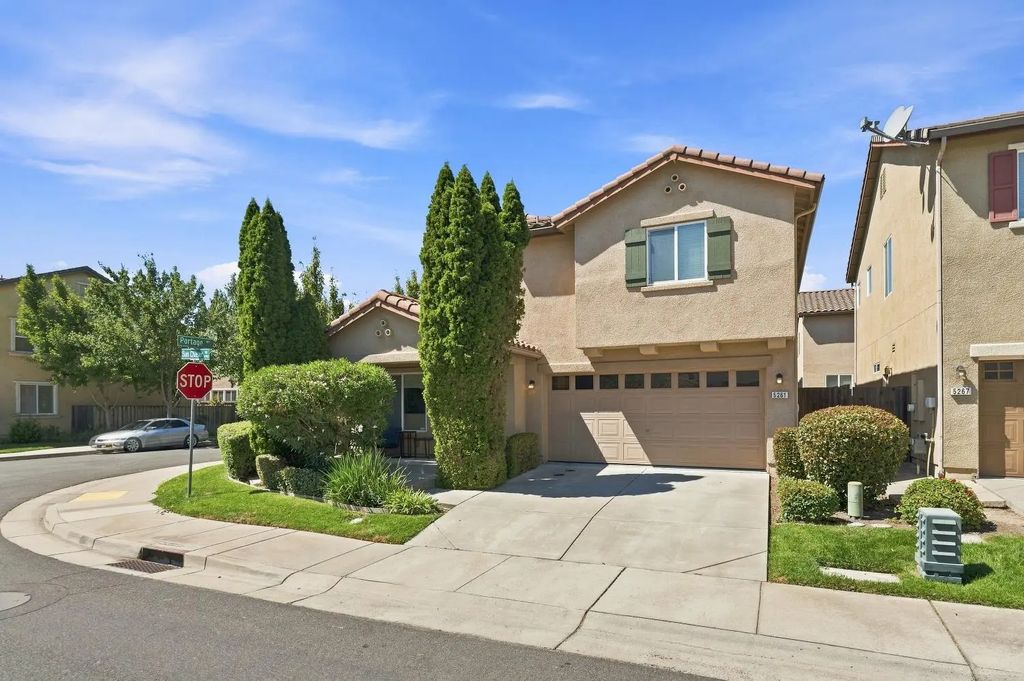 5261 Sun Chaser Way, Sacramento