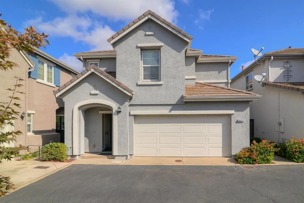 8478 Oliva Road, Roseville