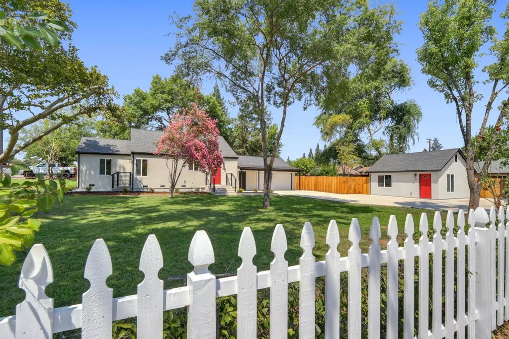 7705 Pine Drive, Citrus Heights