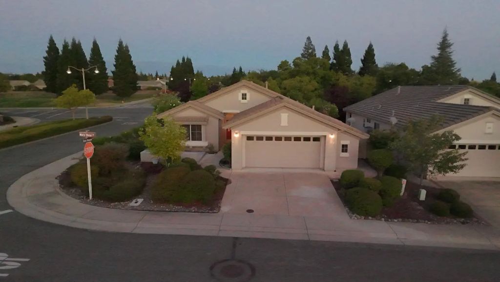 1765 Mary Rose Lane, Lincoln