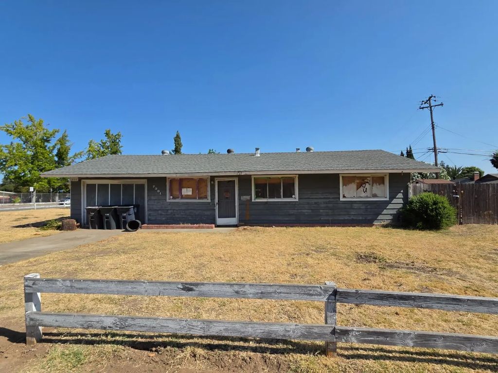7301 Grand Oaks Boulevard, Citrus Heights