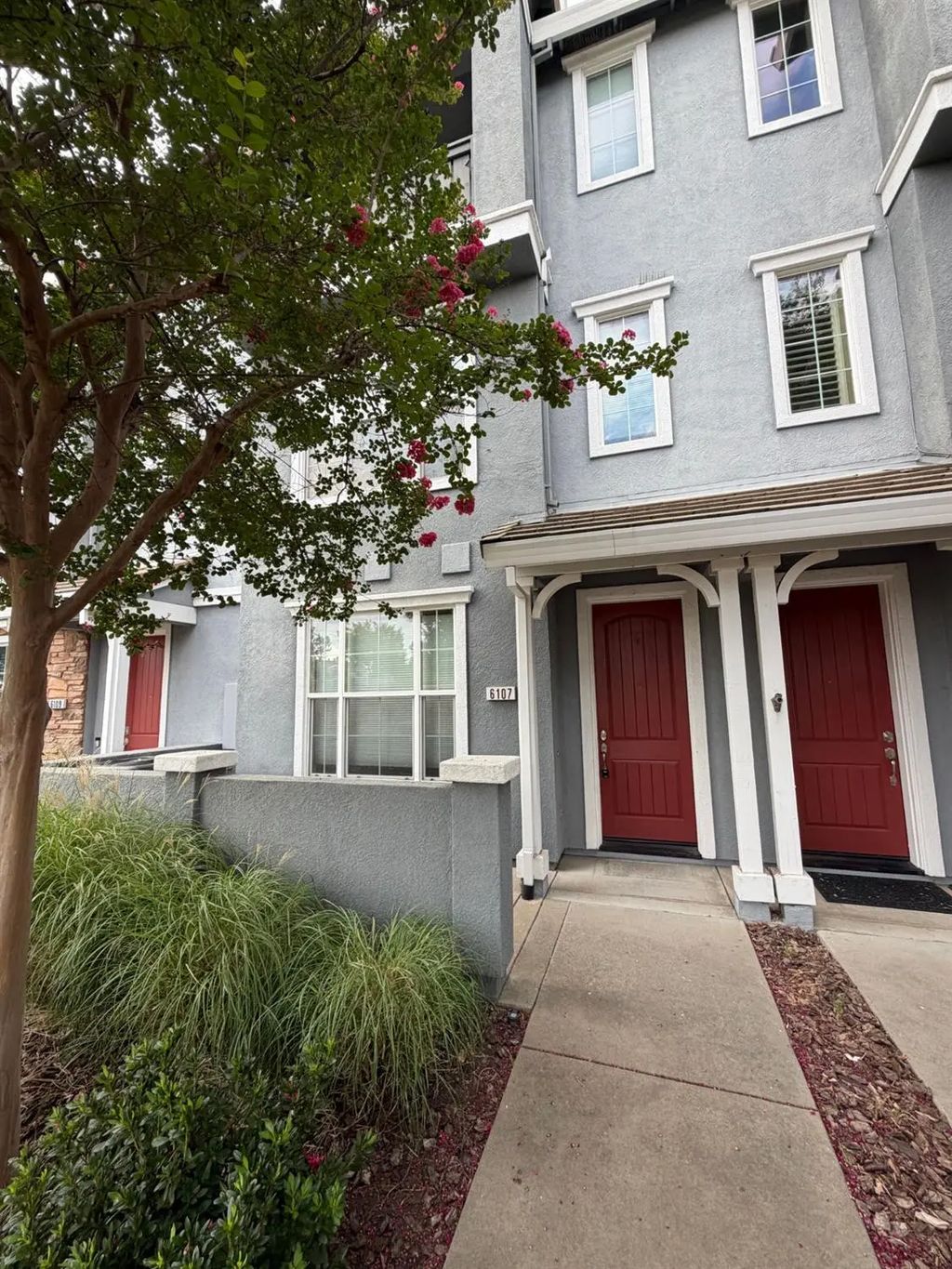 6107 Lonetree Boulevard, Rocklin