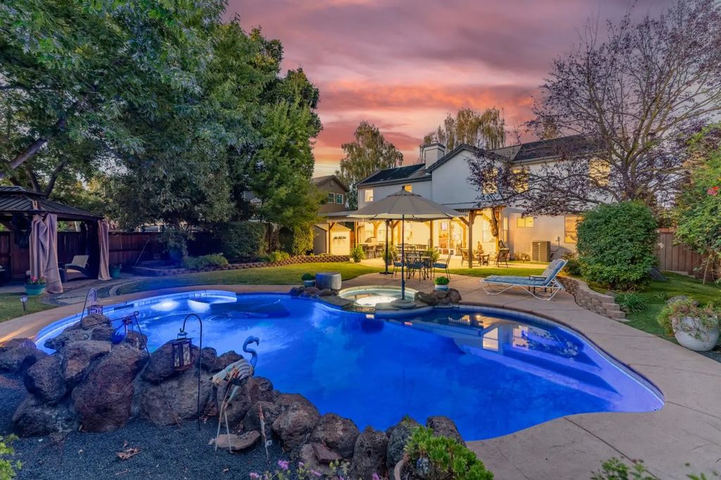 3749 Grand Point Lane, Elk Grove
