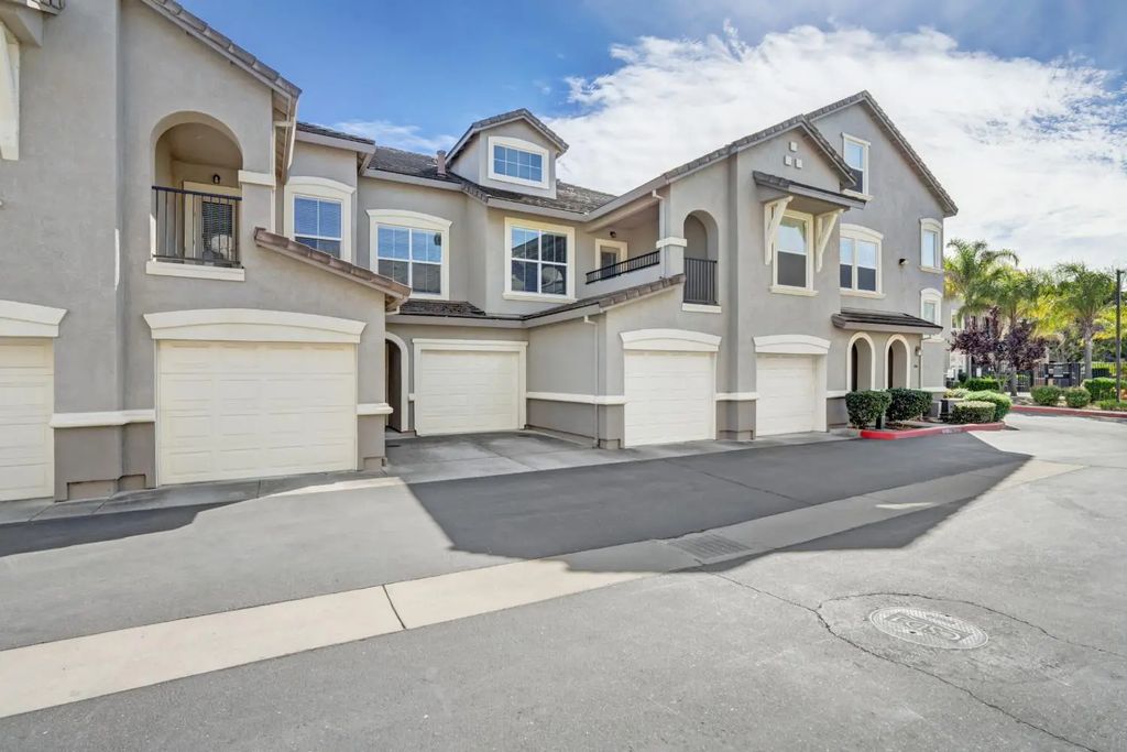 5594 Tares Circle, Elk Grove
