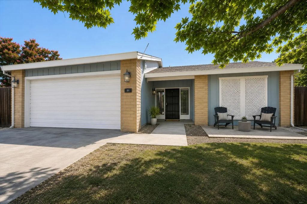 7832 Casa Bella Way, Citrus Heights