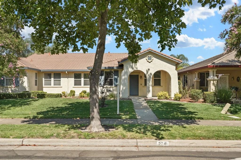 2241 Rose Arbor Drive, Sacramento