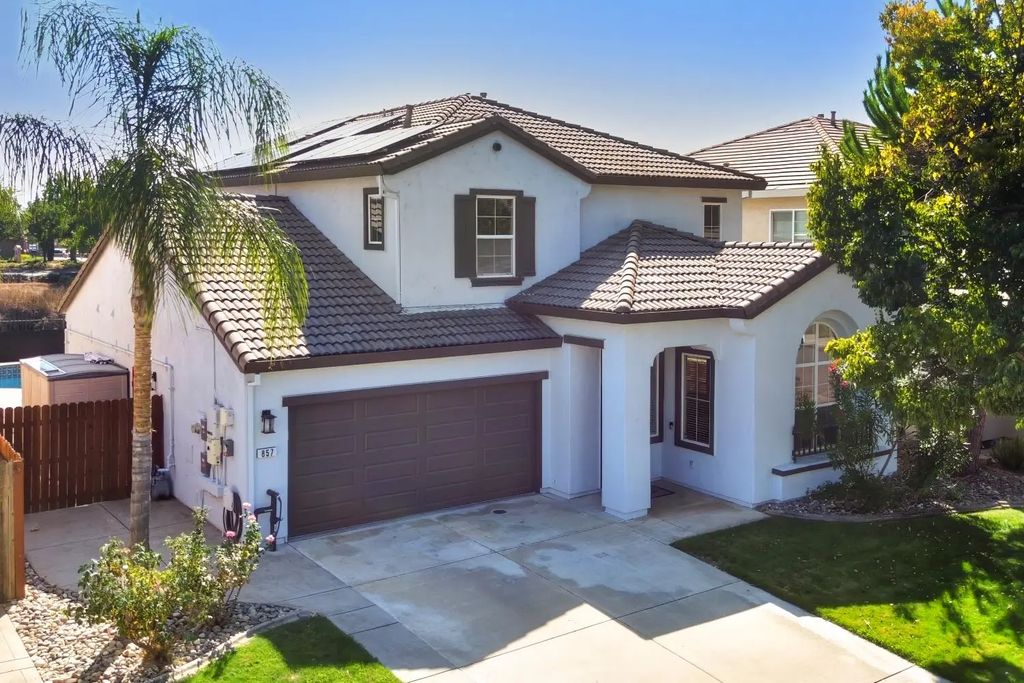 857 Sheffield Lane, Lincoln