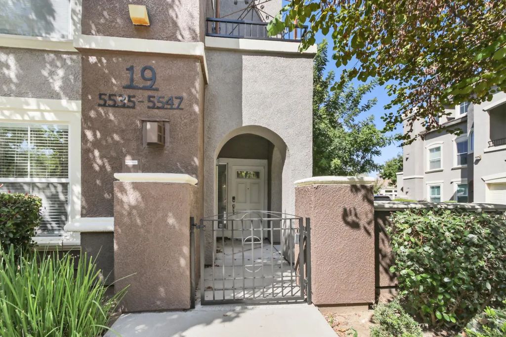 5547 Tares Circle, Elk Grove