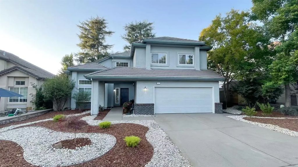 112 Elkins Circle, Folsom
