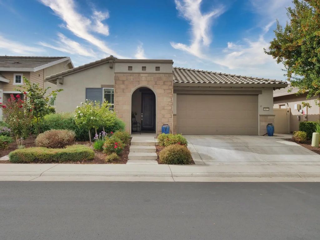 4017 Equator Lane, Roseville