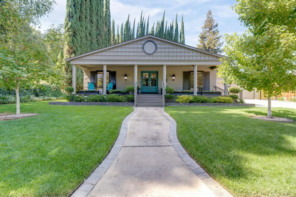 917 Fallen Leaf Way, Sacramento