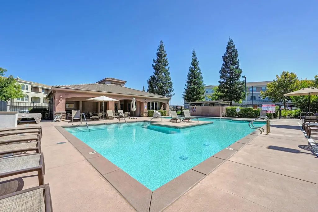 600 Moon Circle 627, Folsom