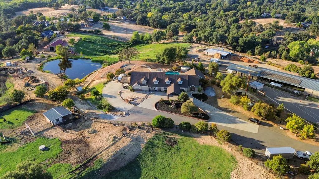 5875 Sycamore Hill Road, Newcastle