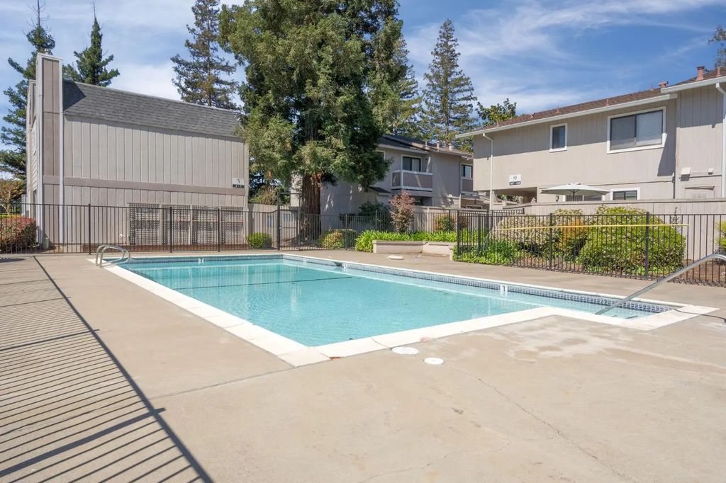 7032 Fair Oaks Boulevard 1, Carmichael