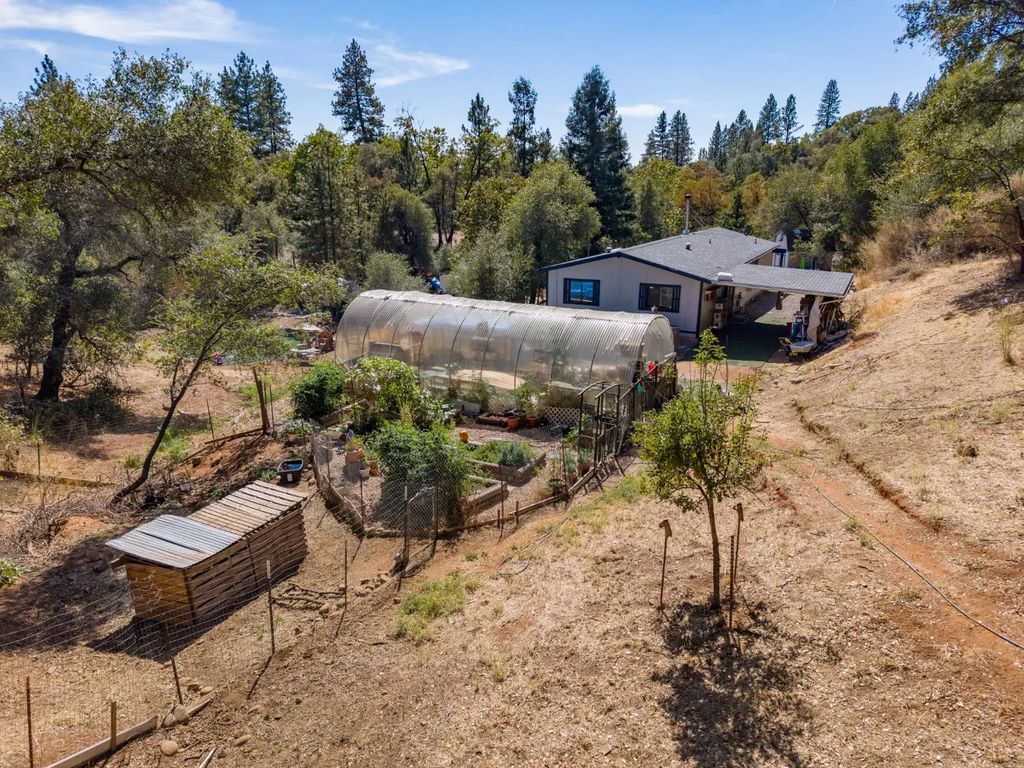128 Hilton Drive, Applegate