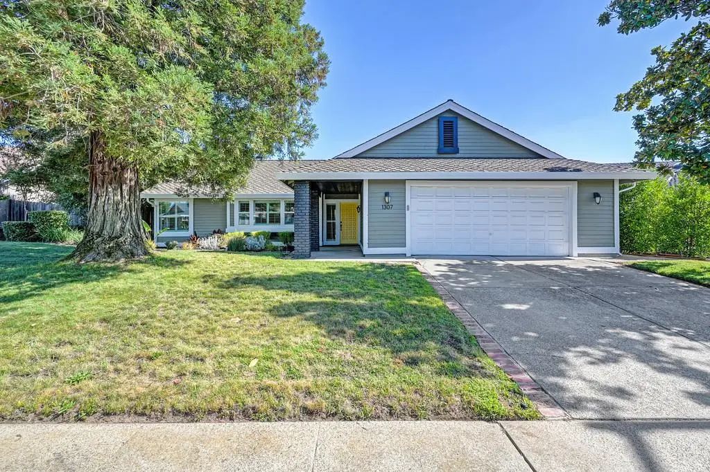 1307 Rolling Hills Drive, Roseville