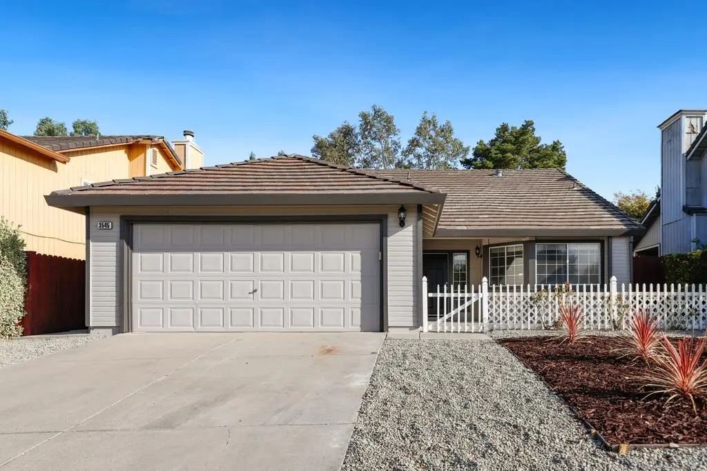3545 Pine Hollow Way, Antelope
